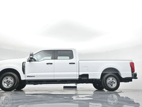 New 2026 Ford F350 XL w/ XL Chrome Package image 7