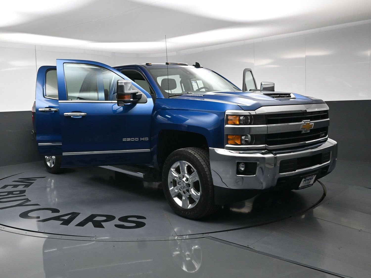 Used 2019 Chevrolet Silverado 2500 LTZ w/ Duramax Plus Package AWD/4WD image 25