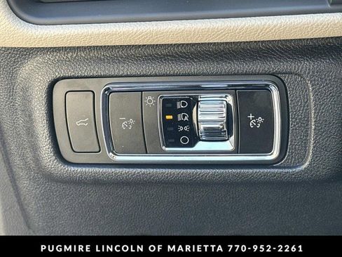 New 2026 Lincoln Corsair Premiere image 34