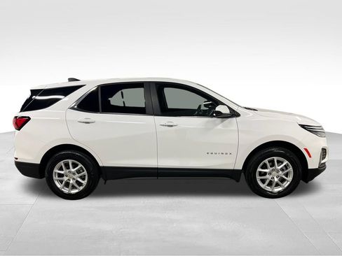 Certified 2024 Chevrolet Equinox LT AWD/4WD image 2