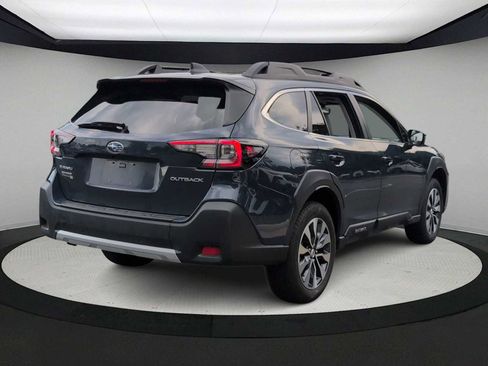 Used 2025 Subaru Outback Limited AWD/4WD image 8