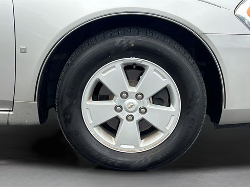Used 2008 Chevrolet Impala LT FWD image 19