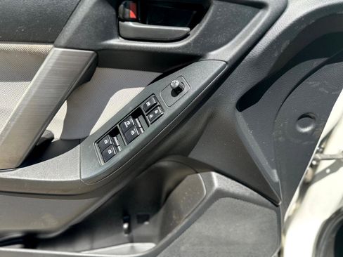 Used 2014 Subaru Forester 2.5i Premium w/ Popular Package #2 image 13