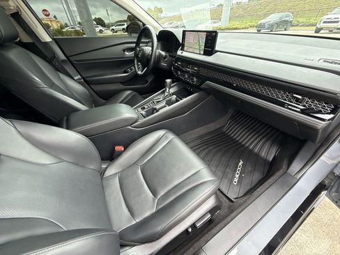 Used 2023 Honda Accord Touring image 15