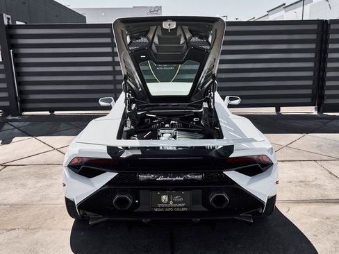 Used 2023 Lamborghini Huracan Tecnica RWD image 23