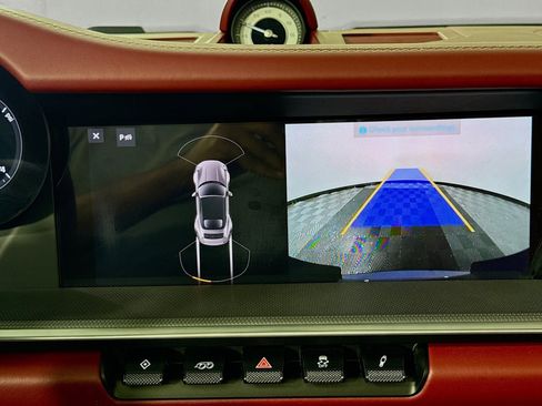 Used 2021 Porsche 911 Turbo image 15