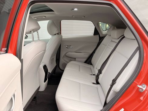 Used 2024 Hyundai Kona Limited image 14