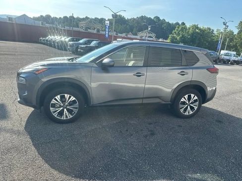 Used 2023 Nissan Rogue SV AWD/4WD image 7
