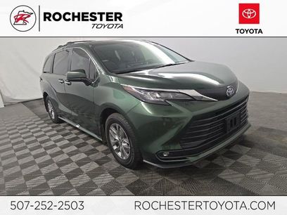 Used 2025 Toyota Sienna XLE