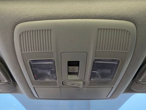 Used 2015 MAZDA MAZDA3 i Touring w/ Technology Package image 28