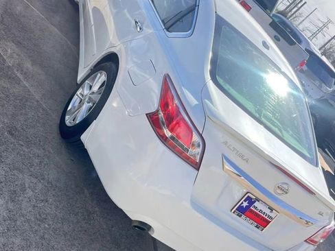 Used 2013 Nissan Altima 2.5 SL w/ Technology Pkg image 5