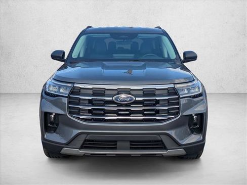 New 2026 Ford Explorer Active w/ Active Comfort Package image 6