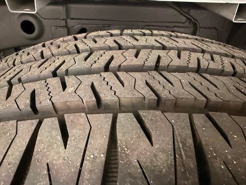 Used 2024 Ford F150 Lariat w/ Equipment Group 502A High AWD/4WD image 13