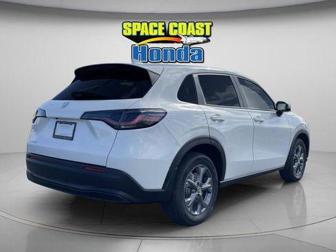 New 2026 Honda HR-V LX image 9