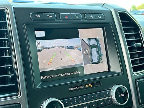 Certified 2021 Ford Expedition Platinum image 23