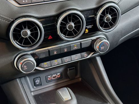 Used 2025 Nissan Sentra SV image 23