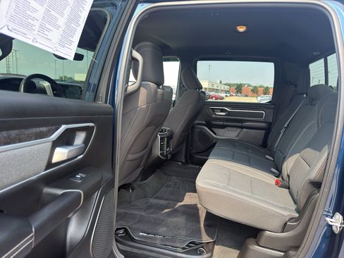 Used 2022 RAM 1500 Big Horn AWD/4WD image 31