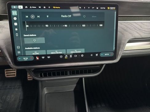 Used 2023 Rivian R1T Adventure image 22