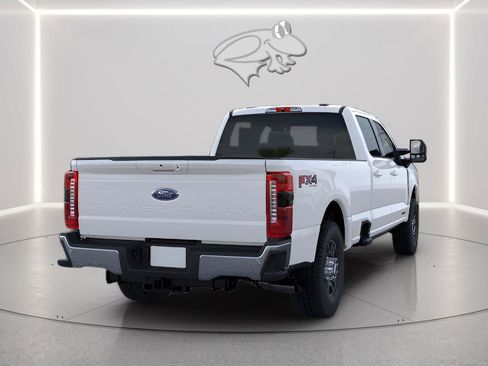 New 2026 Ford F250 Lariat w/ FX4 Off-Road Package AWD/4WD image 4