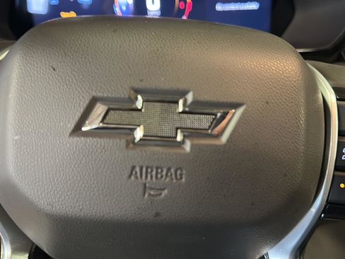 Used 2025 Chevrolet Colorado ZR2 w/ Technology Package AWD/4WD image 33