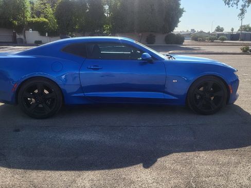 Used 2017 Chevrolet Camaro LT w/ Technology Package RWD image 11