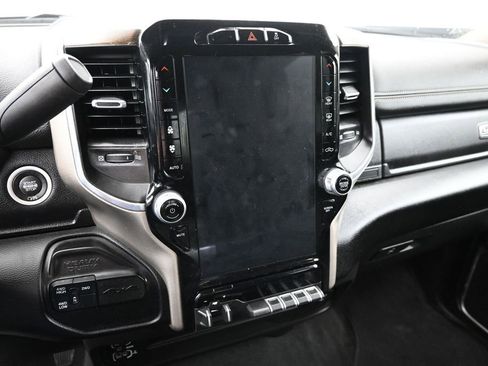 Used 2024 RAM 2500 Laramie AWD/4WD image 18