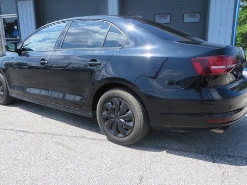 Used 2016 Volkswagen Jetta S FWD image 3