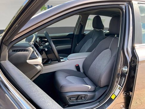 Used 2024 Toyota Camry LE FWD image 24