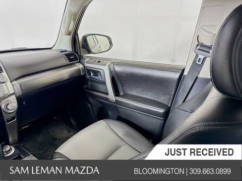 Used 2015 Toyota 4Runner SR5 Premium image 23