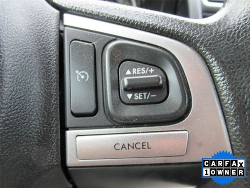 Used 2017 Subaru Forester 2.5i Premium image 18