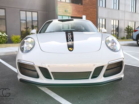 Used 2019 Porsche 911 Targa 4 GTS AWD/4WD image 23