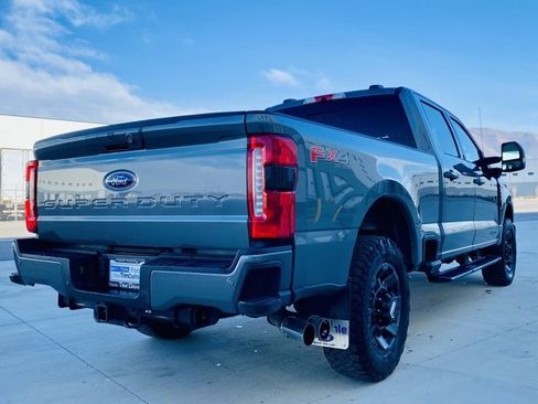 Used 2023 Ford F250 Lariat w/ Lariat Ultimate Package image 5