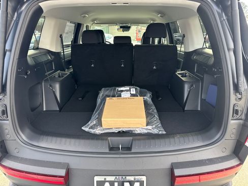 New 2026 Hyundai Santa Fe SE image 18