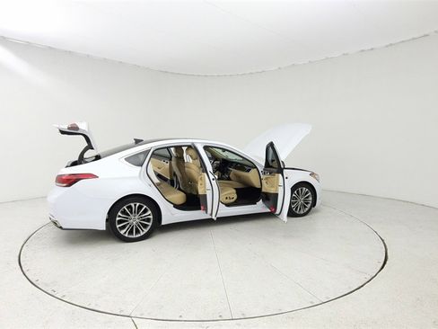 Used 2016 Hyundai Genesis 3.8 w/ Option Group 02 image 12