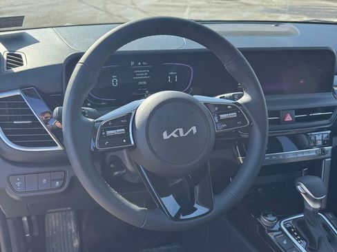 New 2026 Kia Seltos S image 12