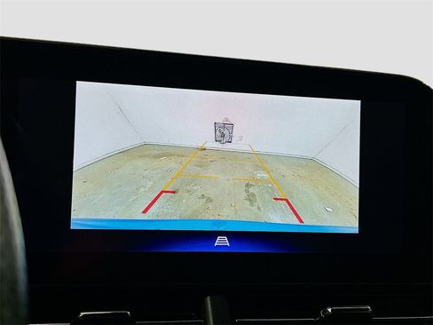 Used 2025 Chevrolet Trax RS w/ Driver Confidence Package image 11