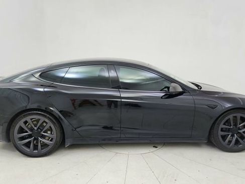 Used 2021 Tesla Model S Plaid image 6