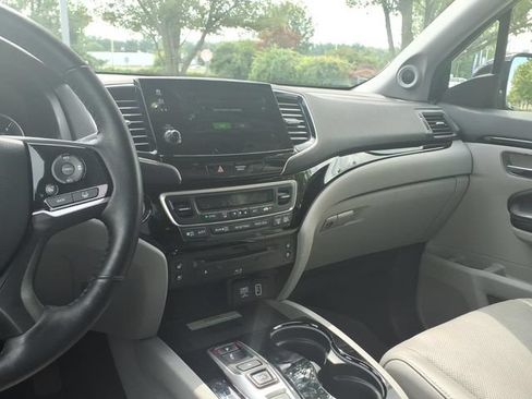Used 2020 Honda Pilot Elite image 21