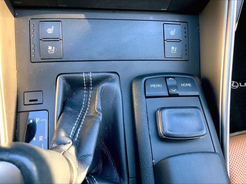 Used 2016 Lexus IS 300 AWD image 33