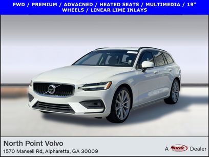 Used 2020 Volvo V60 T5 Momentum w/ Momentum Advanced Package
