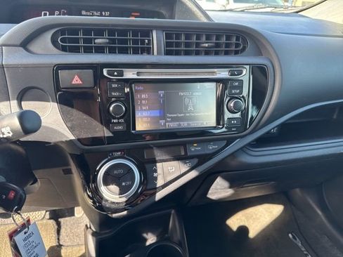 Used 2015 Toyota Prius C One image 8