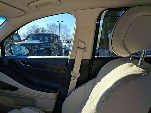 Used 2021 Genesis G80 2.5T w/ Prestige Package image 17