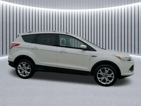 Used 2016 Ford Escape Titanium w/ Equipment Group 301A FWD image 4