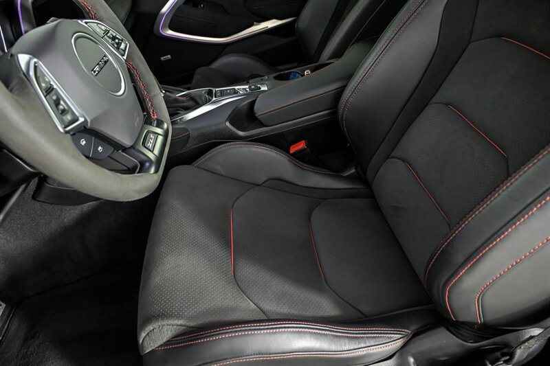 Used 2022 Chevrolet Camaro ZL1 RWD image 17