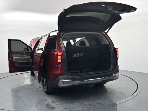 Used 2025 Kia Carnival SX image 69