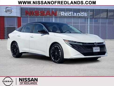 New 2026 Nissan Sentra SR w/ SR Premium Package FWD image 1