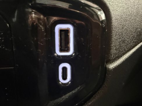Used 2024 GMC Sierra 1500 Elevation AWD/4WD image 22