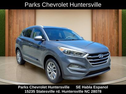Used 2017 Hyundai Tucson SE w/ SE Popular Package 02