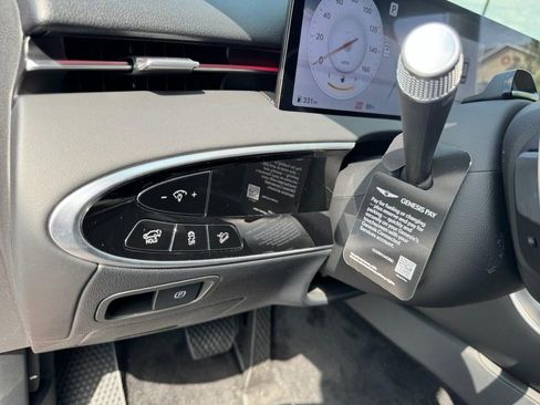 New 2026 Genesis GV70 2.5T Advanced AWD/4WD image 12