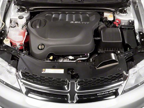 Used 2013 Dodge Avenger SE FWD image 16